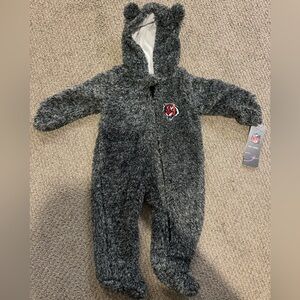 NWT NFL Bengals newborn and infant teddy fleece bunting